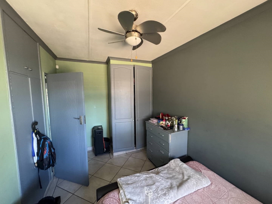 4 Bedroom Property for Sale in Verwoerdpark Gauteng