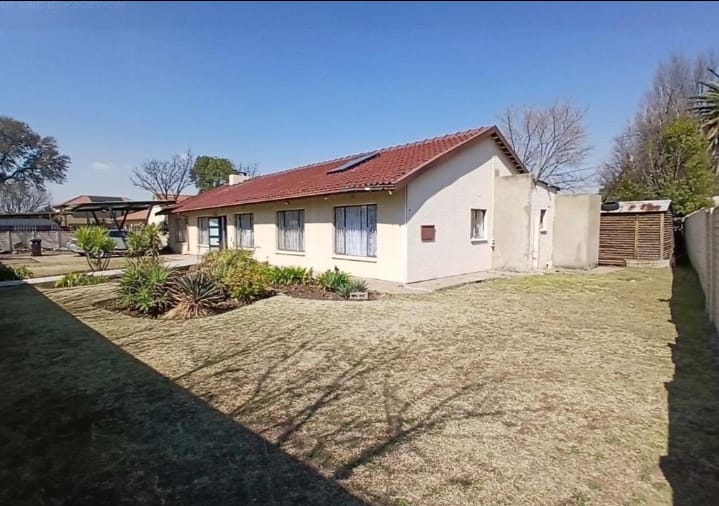 3 Bedroom Property for Sale in Raceview Gauteng