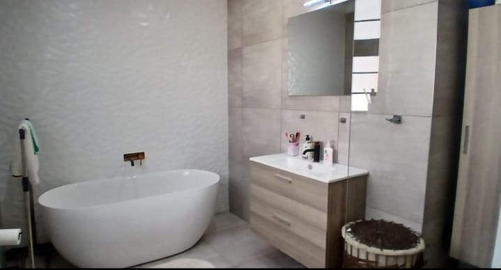 3 Bedroom Property for Sale in Raceview Gauteng