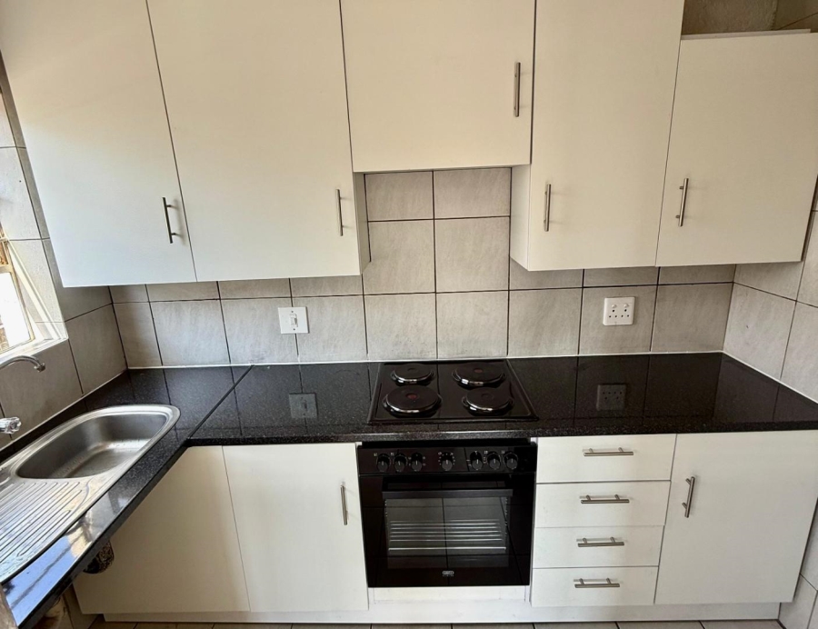 To Let 1 Bedroom Property for Rent in Edenburg Gauteng