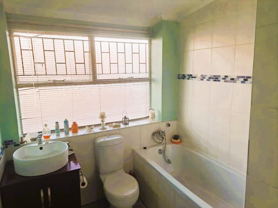 2 Bedroom Property for Sale in Kilner Park Gauteng