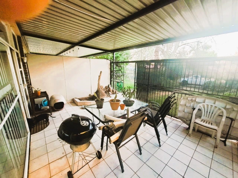 2 Bedroom Property for Sale in Kilner Park Gauteng