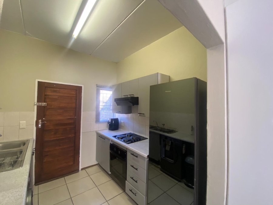 2 Bedroom Property for Sale in Wilgeheuwel Gauteng