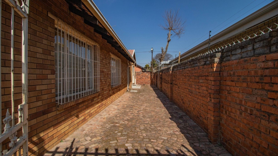 4 Bedroom Property for Sale in Bakerton Gauteng