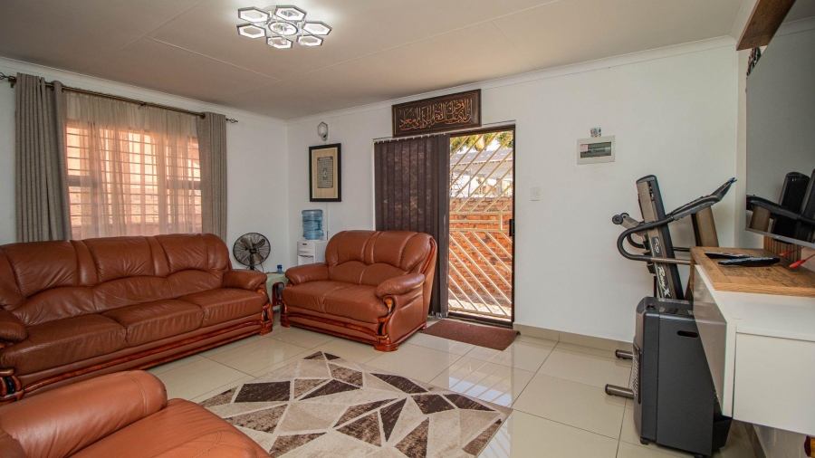 4 Bedroom Property for Sale in Bakerton Gauteng