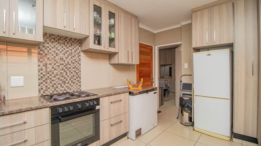 4 Bedroom Property for Sale in Bakerton Gauteng