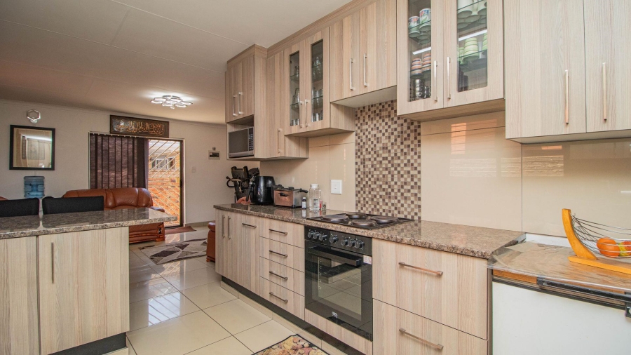 4 Bedroom Property for Sale in Bakerton Gauteng