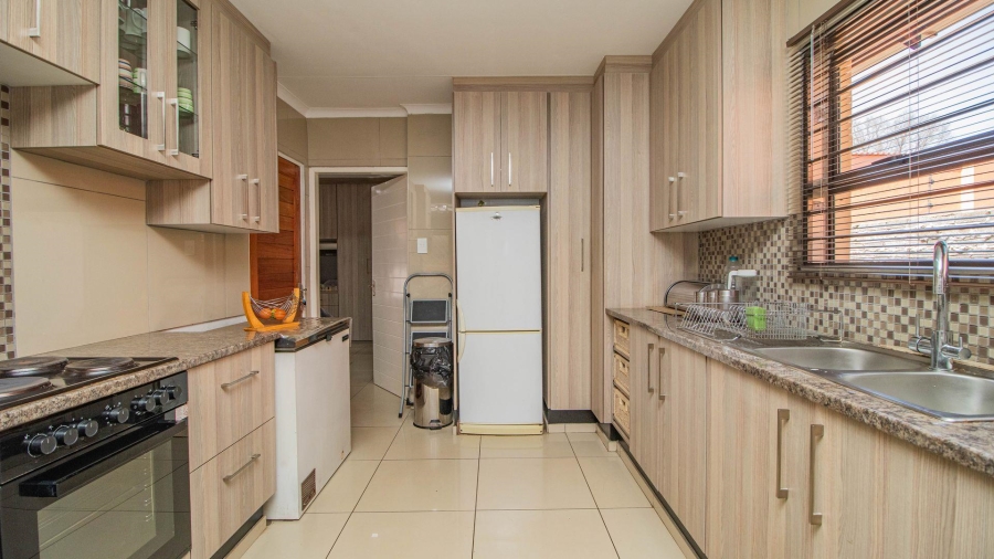 4 Bedroom Property for Sale in Bakerton Gauteng