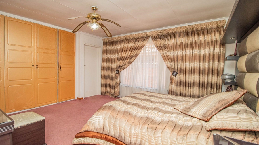 4 Bedroom Property for Sale in Bakerton Gauteng