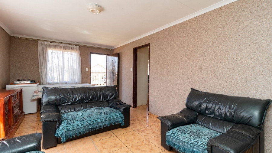 5 Bedroom Property for Sale in Bakerton Gauteng