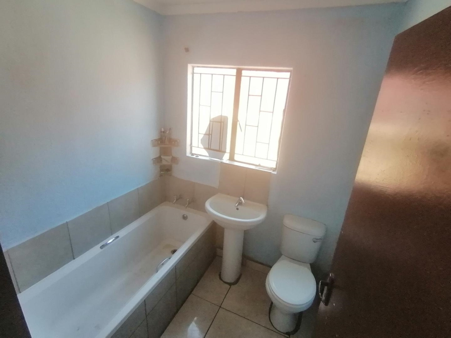 2 Bedroom Property for Sale in Soshanguve East Gauteng