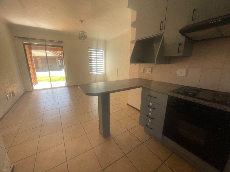 To Let 2 Bedroom Property for Rent in Edleen Gauteng