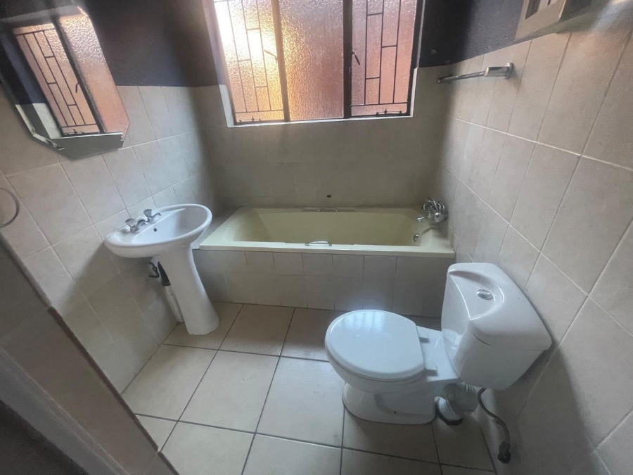 To Let 2 Bedroom Property for Rent in Edleen Gauteng