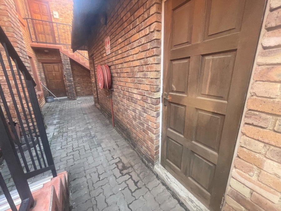 To Let 2 Bedroom Property for Rent in Edleen Gauteng