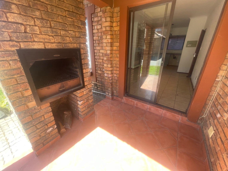 To Let 2 Bedroom Property for Rent in Edleen Gauteng