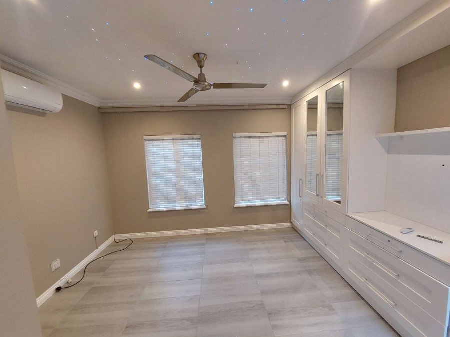 To Let 3 Bedroom Property for Rent in Sandhurst Gauteng