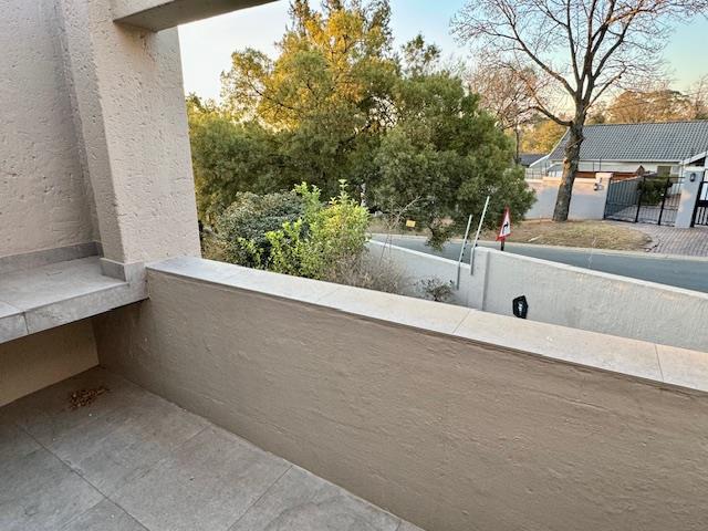 To Let 1 Bedroom Property for Rent in Parkmore Gauteng