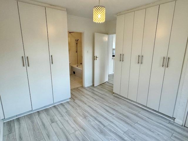 To Let 1 Bedroom Property for Rent in Parkmore Gauteng
