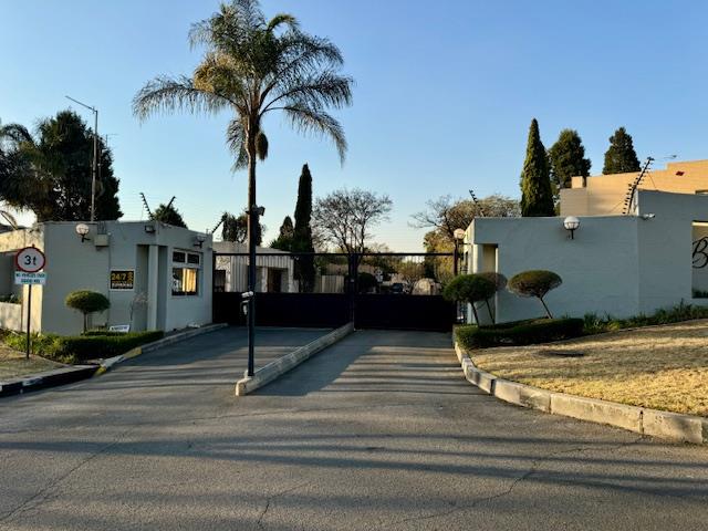 To Let 1 Bedroom Property for Rent in Parkmore Gauteng