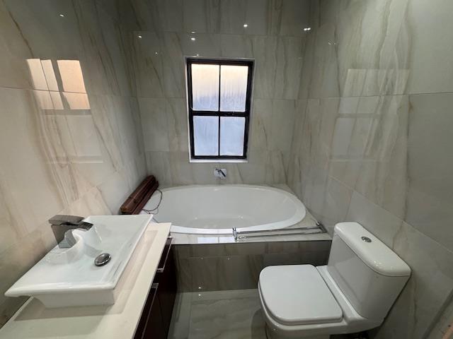 To Let 3 Bedroom Property for Rent in Morningside Manor Gauteng