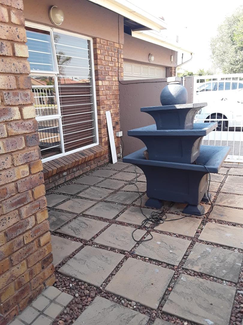 3 Bedroom Property for Sale in Terenure Gauteng