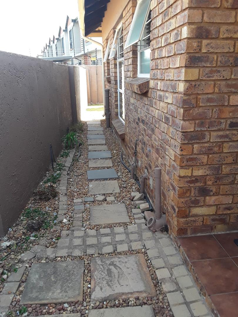 3 Bedroom Property for Sale in Terenure Gauteng