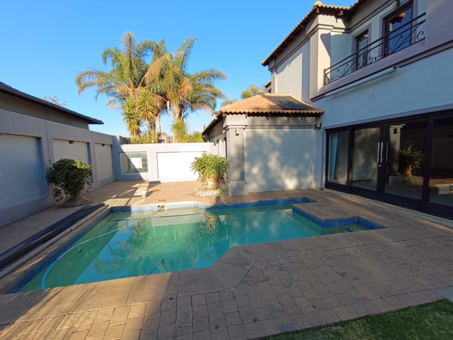 5 Bedroom Property for Sale in Midstream Estate Gauteng