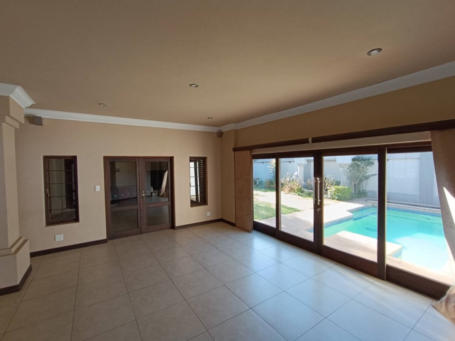 5 Bedroom Property for Sale in Midstream Estate Gauteng