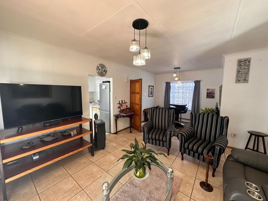To Let 2 Bedroom Property for Rent in Bergbron Gauteng