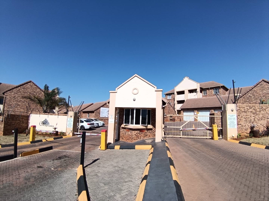 To Let 2 Bedroom Property for Rent in Olympus Gauteng