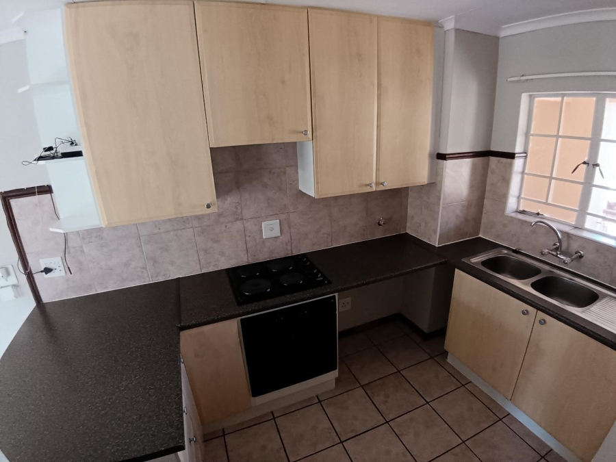 To Let 2 Bedroom Property for Rent in Olympus Gauteng