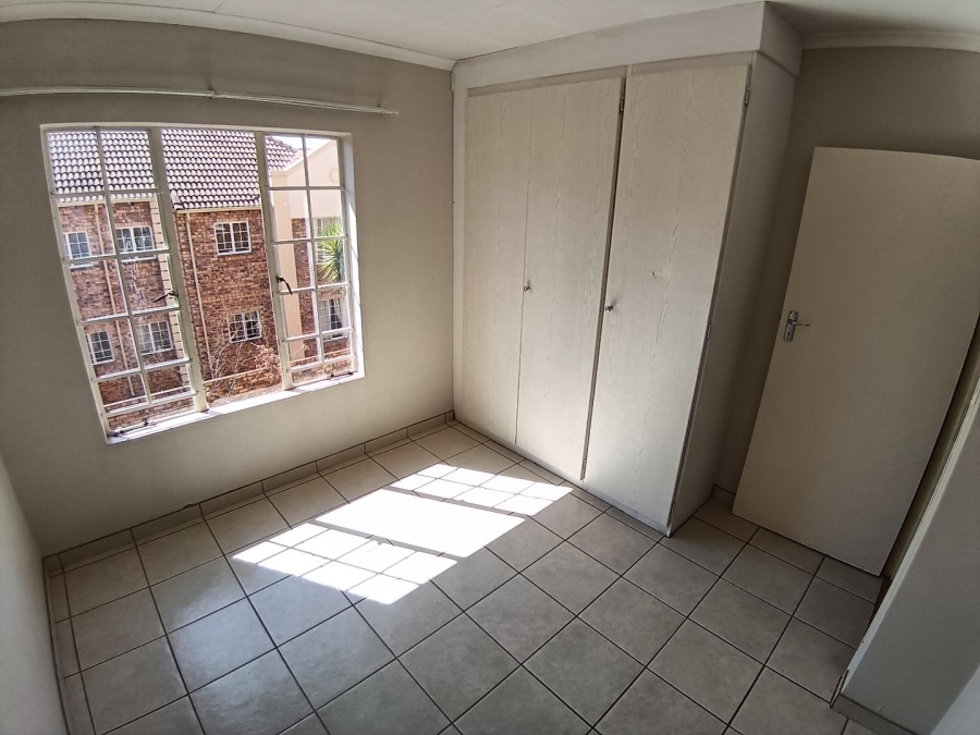 To Let 2 Bedroom Property for Rent in Olympus Gauteng