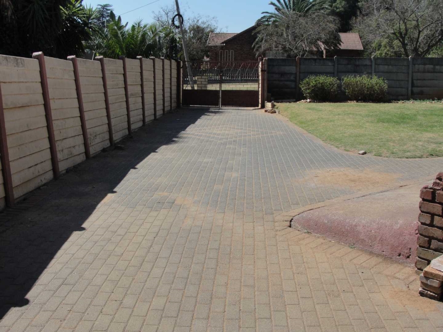 3 Bedroom Property for Sale in Birch Acres Gauteng