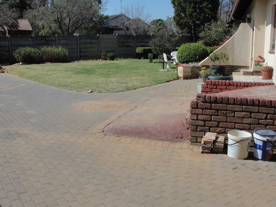 3 Bedroom Property for Sale in Birch Acres Gauteng