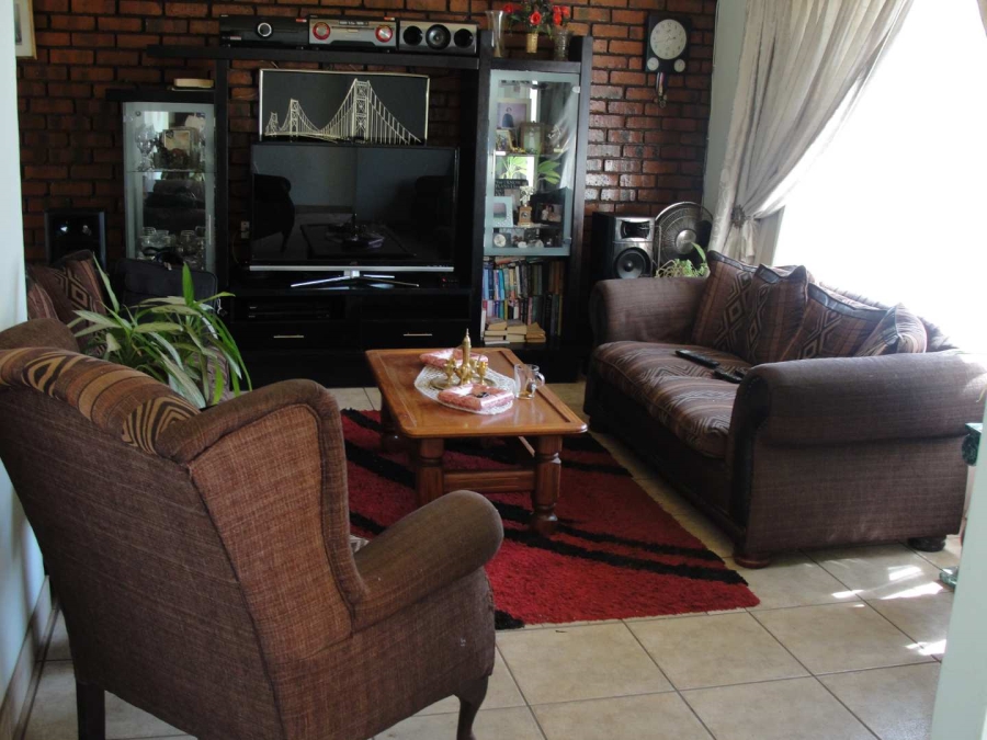 3 Bedroom Property for Sale in Birch Acres Gauteng