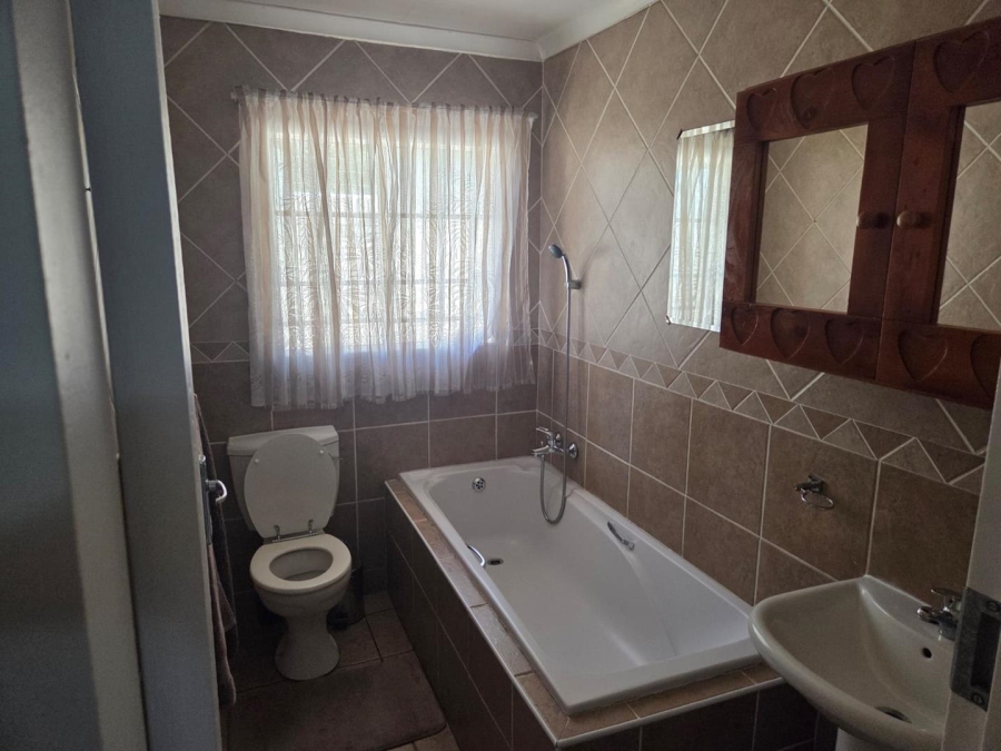 To Let 3 Bedroom Property for Rent in Equestria Gauteng