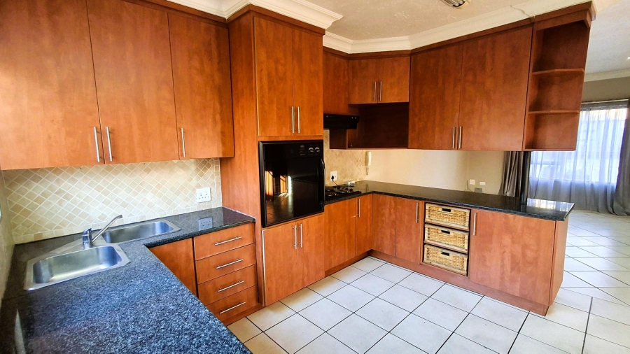 3 Bedroom Property for Sale in Dal Fouche Gauteng