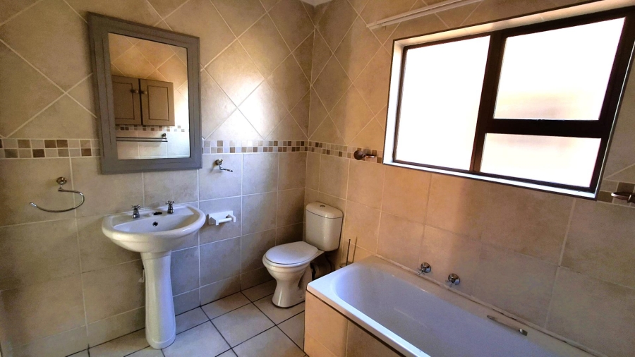 3 Bedroom Property for Sale in Dal Fouche Gauteng