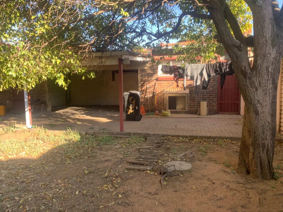 3 Bedroom Property for Sale in Towerby Gauteng