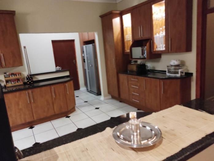 To Let 2 Bedroom Property for Rent in Highlands Gauteng