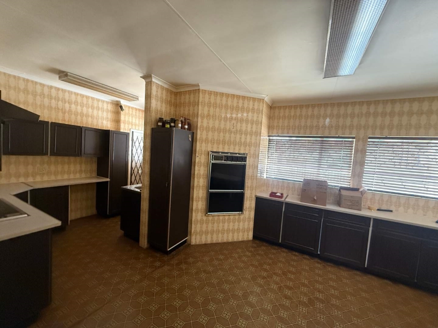 To Let 4 Bedroom Property for Rent in Florida Park Gauteng