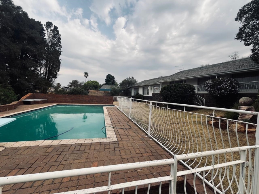 To Let 4 Bedroom Property for Rent in Florida Park Gauteng