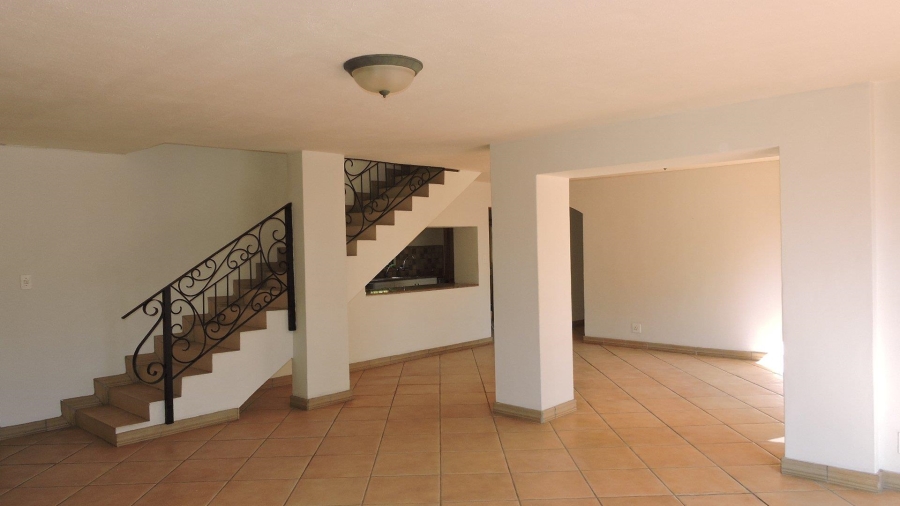 4 Bedroom Property for Sale in Waterkloof Gauteng