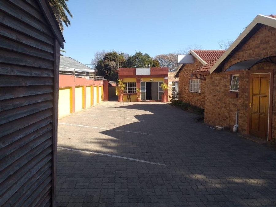 11 Bedroom Property for Sale in Birch Acres Ext 5 Gauteng