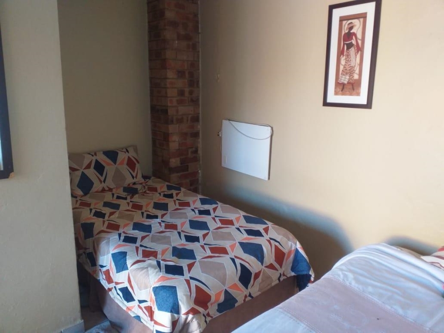 11 Bedroom Property for Sale in Birch Acres Ext 5 Gauteng