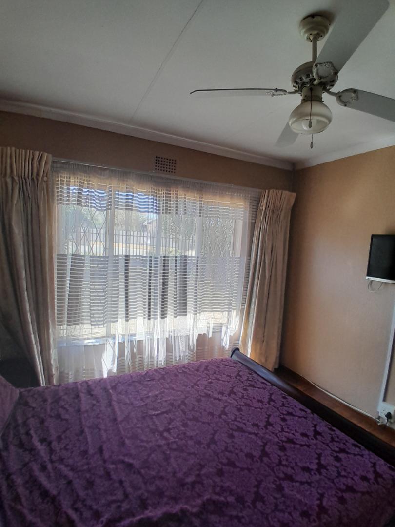 4 Bedroom Property for Sale in Verwoerdpark Gauteng