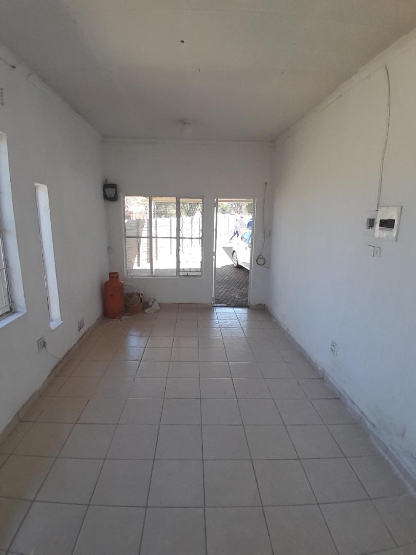 4 Bedroom Property for Sale in Verwoerdpark Gauteng
