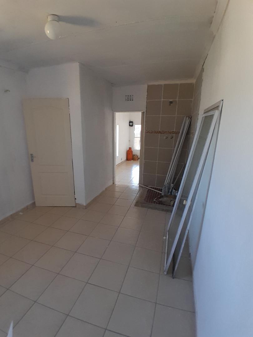 4 Bedroom Property for Sale in Verwoerdpark Gauteng