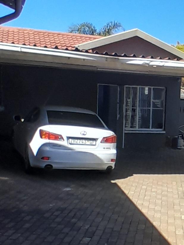 4 Bedroom Property for Sale in Verwoerdpark Gauteng