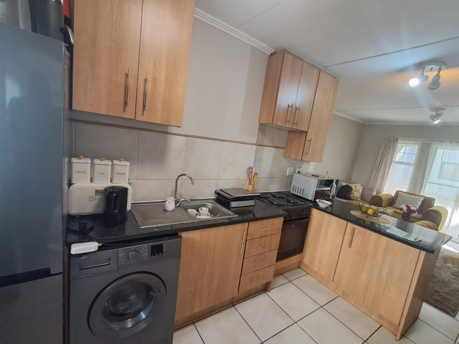 2 Bedroom Property for Sale in Summerfields Estate Gauteng